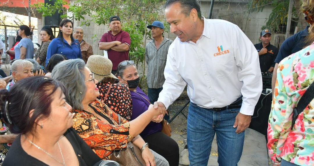 Atiende directamente Toño Astiazarán a ciudadanos en La Victoria