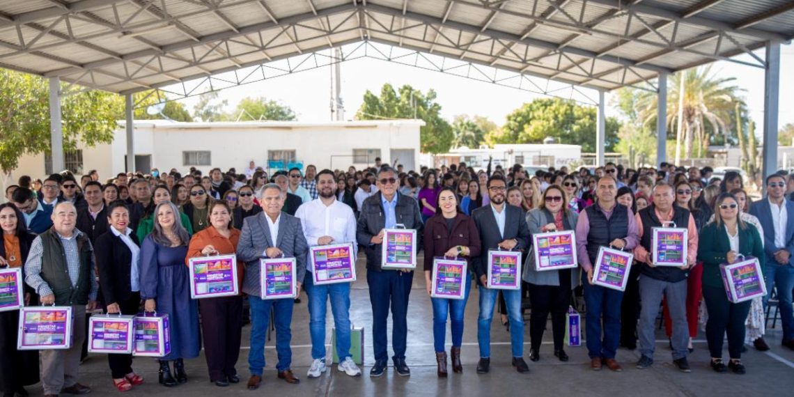 Entrega Gobierno de Sonora botiquines de Bienestar Menstrual en Empalme