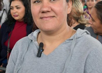 Agradecen padres de familia de Secundaria General No.9 a Gobernador Durazo por beca universal 