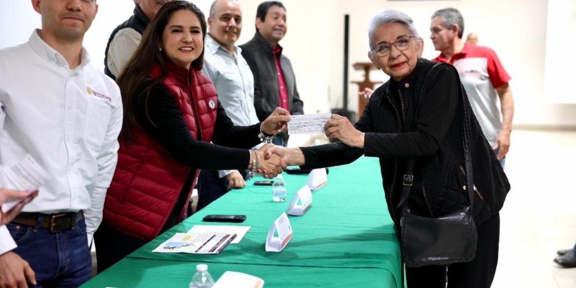 Entrega Gobierno de Sonora apoyos para rastreos fitosanitarios a productores del sur del estado