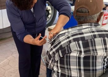 Llama Gobierno de Sonora a vacunarse contra influenza y covid-19 antes del 28 de marzo