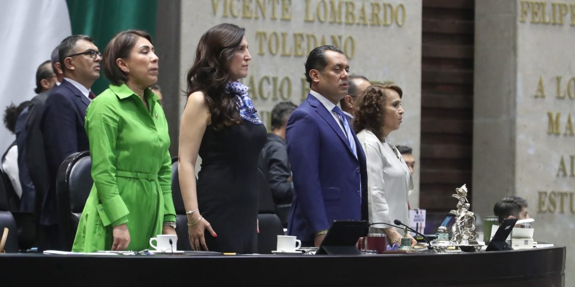 Declara el diputado Gutiérrez Luna concluido el segundo periodo de sesiones del primer año de ejercicio de la Cámara de Diputados