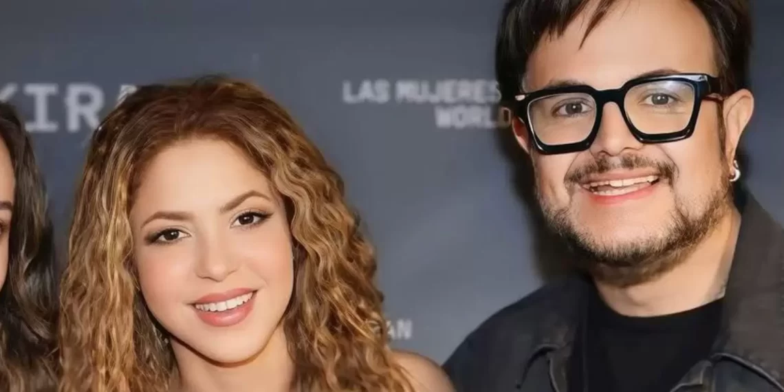 Aleks Syntek elimina foto con Shakira tras ser criticado
