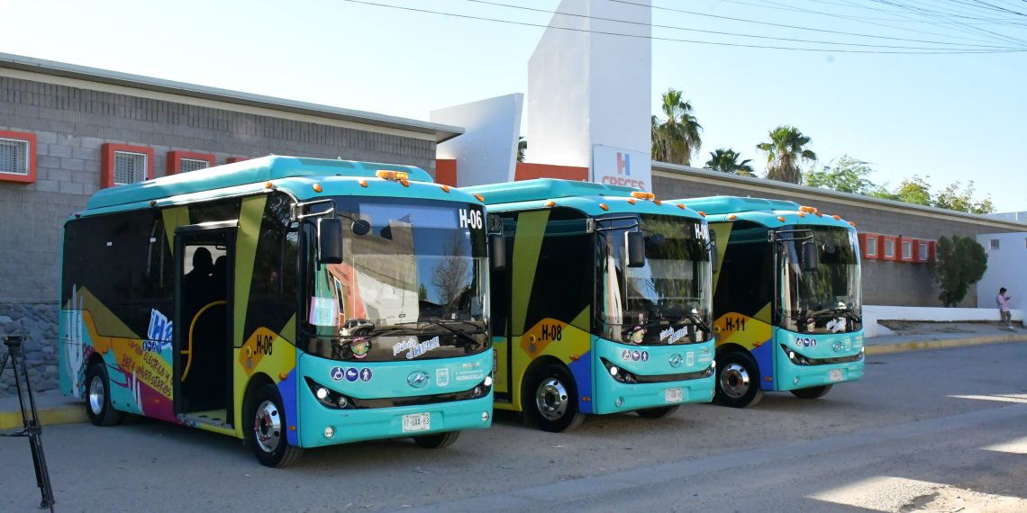 Familias hermosillenses viajan gratis al Parque Madero y El Cárcamo en el transporte eléctrico H Bus