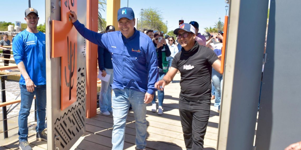 Impulsa Toño Astiazarán el turismo con puerta en muelle de Bahía de Kino y anuncia nuevo andador peatonal