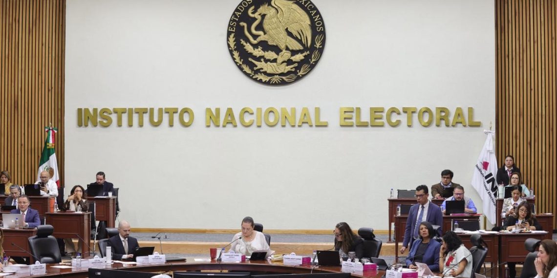 Sanciona INE irregularidades en informes de ingresos y gastosde precampaña de elección de ayuntamientos en Veracruz