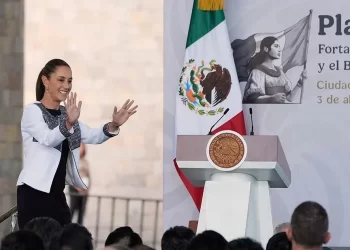 Anuncia Sheinbaum envío inmediato de agua a EU