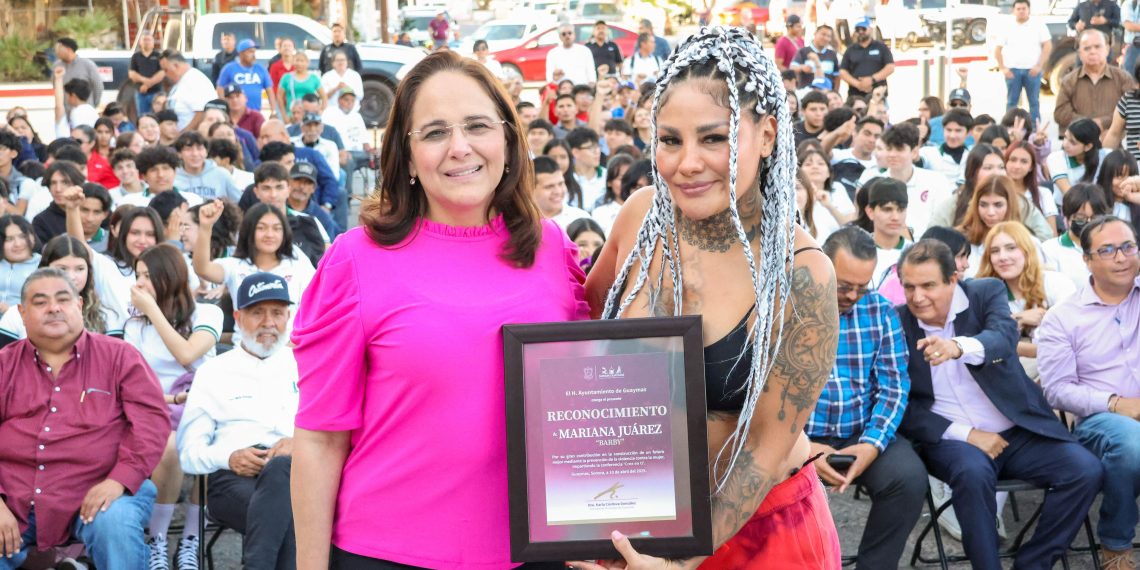 Presenta Mariana “La Barby” Juárez la conferencia “Cree en ti”