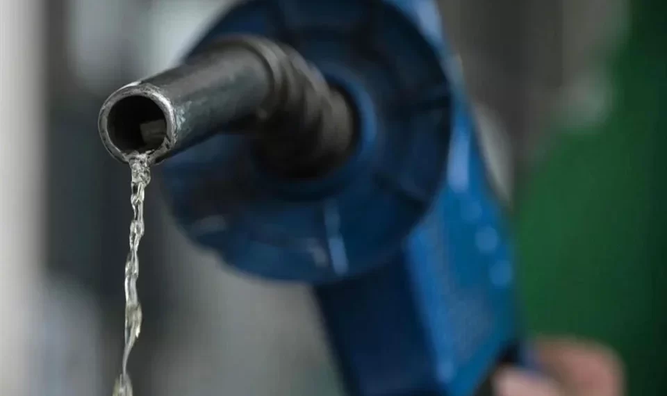 Paraliza México importación de combustible desde Texas