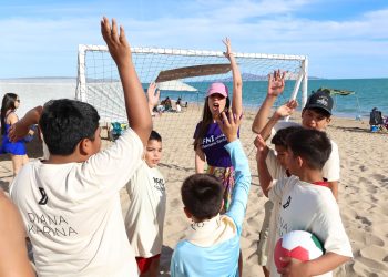 Lleva Diana Karina Barreras, jornada de limpieza y eventos familiares deportivos a Bahia de Kino