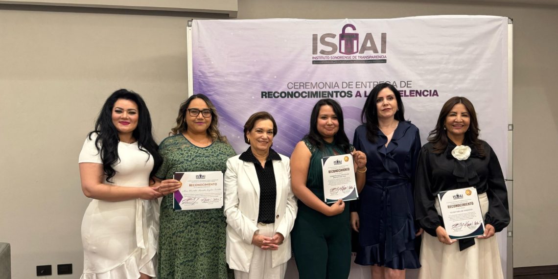 Recibe protección Civil Sonora reconocimiento a la excelencia por labor de enlaces de transparencia