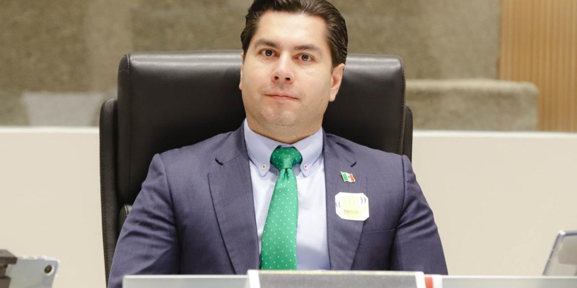 Urge cumplir con reglamentos para inclusión de personas con discapacidad: Emeterio Ochoa