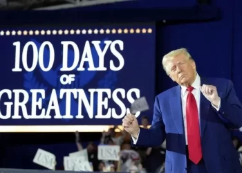 No queremos los autos de México ni de Canadá: Trump