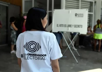 Batea INE a 22 mil visores… son militantes o funcionarios