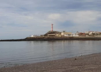 Pescadores y turistas hallan cadáver de joven mujer en el mar en Caborca