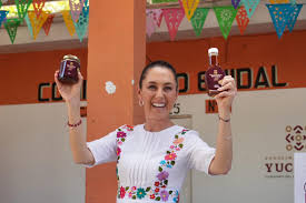 Sheinbaum lanza la “Miel del Bienestar” en Yucatán