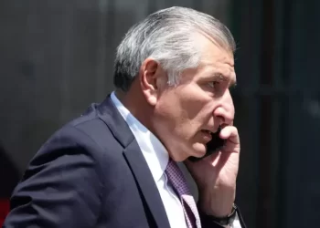 Retiran dictamen de Ley Telecom de orden del día