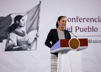 Sheinbaum asegura que en México también hay muchos estadounidenses que “no tienen documentos”