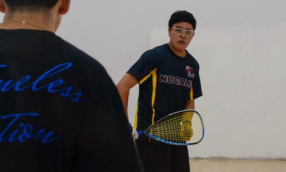 Estudiante del Cecyte Sonora se corona campeón estatal de ráquetbol