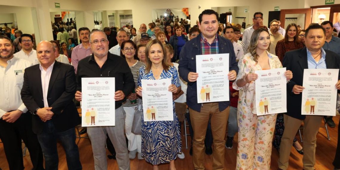 Beneficia Gobierno de Sonora y Colegio de Notarios a jubilados y pensionados de Isssteson