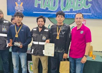 Destaca alumnado de la Universidad Tecnológica de SLRC en competencia regional de robótica