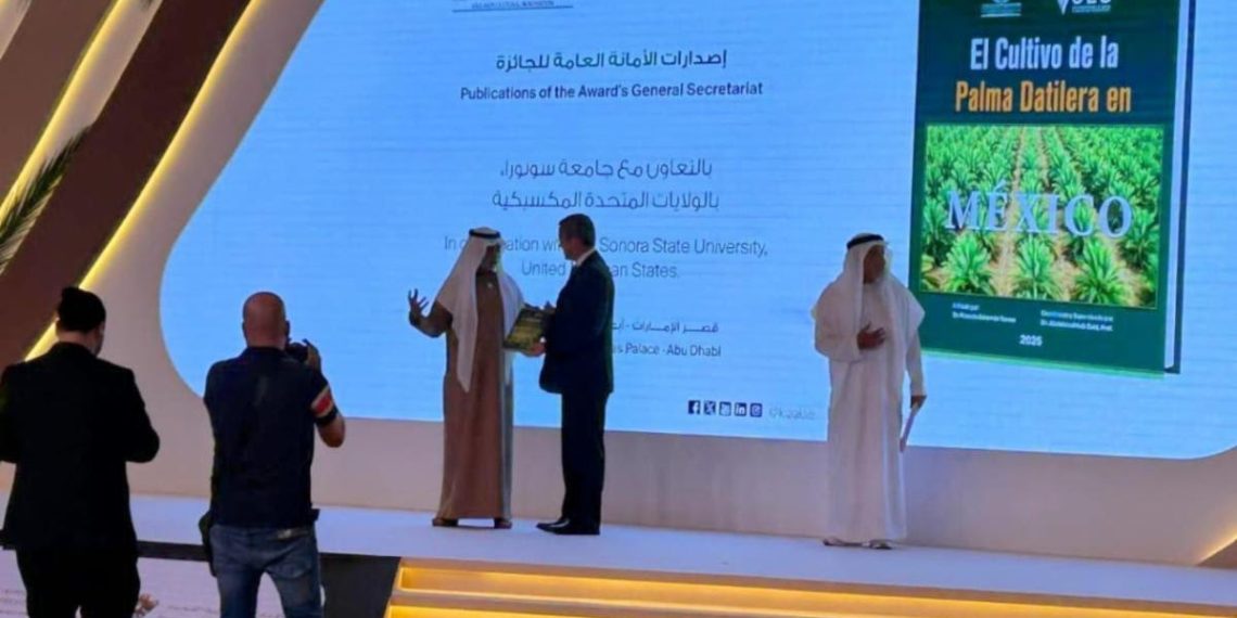 Reconocen en Emiratos Árabes Unidos a Gobierno de Sonora y a la UES con libro sobre palma datilera