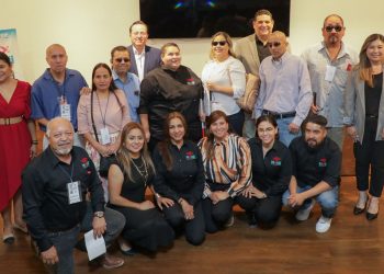 Promueven diputados Julio Navarro y Vicky Espinoza sensibilización sobre personas débiles visuales