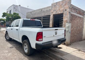 FGJES rescata a tres personas privadas de su libertad, asegura armamento y decomisa droga en Ciudad Obregón