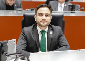 Diputado René García impulsa servicios de salud psicológica para menores sonorenses