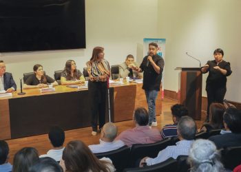 Promueven diputados Julio Navarro y Vicky Espinoza sensibilización sobre personas débiles visuales