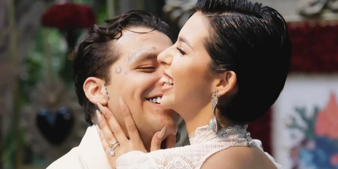 Ángela Aguilar revela que viaja con una parrilla para cocinarle a Christian Nodal