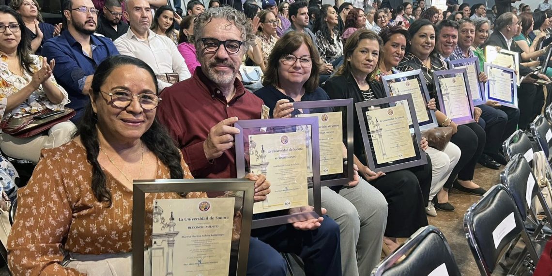 Reconoce Unison a 138 académicos por sus años de servicio