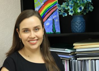 La salud de la mujer, en su papel como madre, debe ser una prioridad permanente