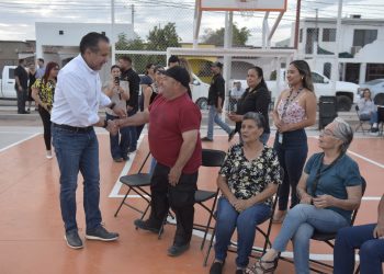 Entrega Toño Astiazarán obra ganadora del Presupuesto CRECES en Haciendas del Sol