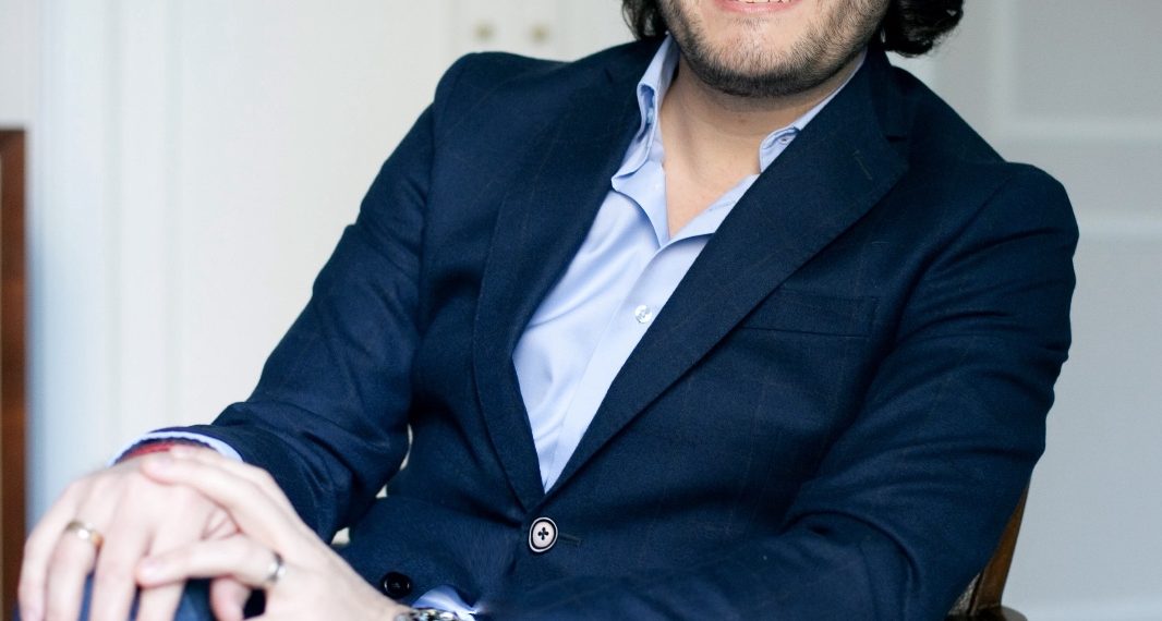 Entregarán Medalla Emiliana de Zubeldía al tenor Arturo Chacón en Fiestas del Pitic 2025