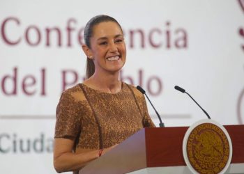 Sheinbaum felicita a todas las madres de México