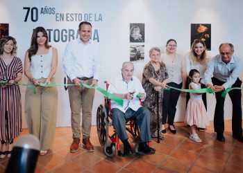Inauguran Toño Astiazarán y Patty Ruibal la Ruta del Arte con homenaje a Memo Moreno
