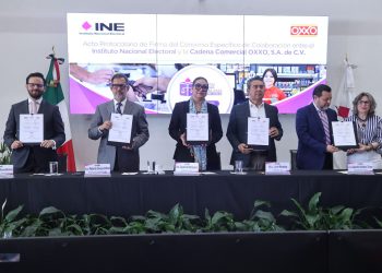 Firman INE y OXXO convenio de colaboración para promover el voto en elección judicial