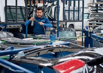 Desploma producción de autopartes 10.5%