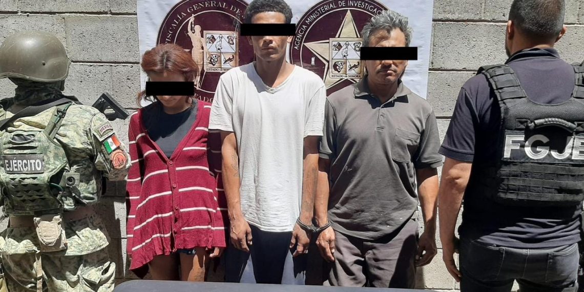 Aseguran droga y detienen a tres personas en cateo en Hermosillo