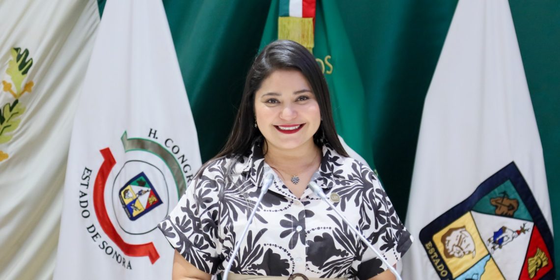 Diputada Deni Gastélum propone crear la figura de divorcio sin expresión de causa.