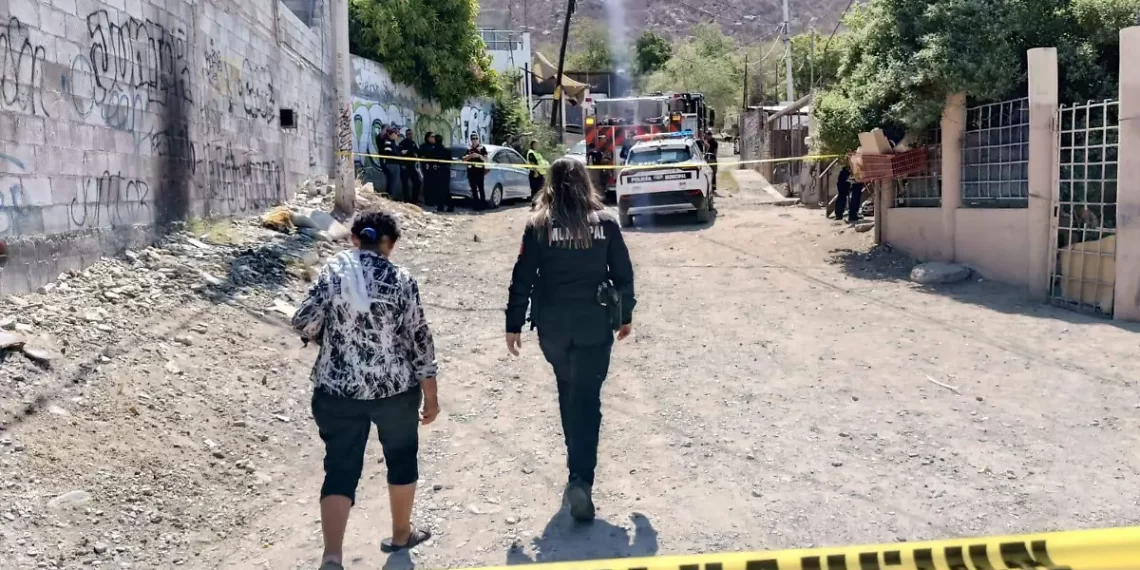 Cinco menores son rescatados de incendio en la colonia Tiro al Blanco en Hermosillo