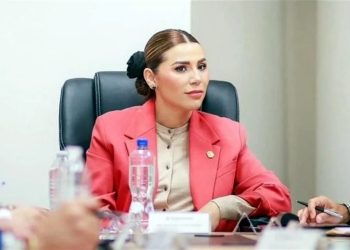 Asegura Gobernadora de BC no tener cuentas en EU