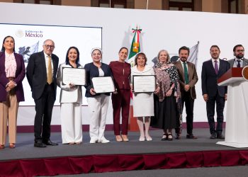 Salud Casa por Casa ha visitado a 8.5 millones de personas adultas mayores y con discapacidad; es un avance del 62.3% en censo: Presidenta