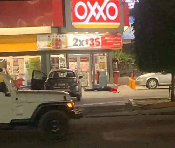 Ej@cut@n a dos en comercio en San Luis Río Colorado