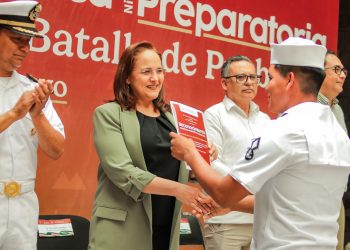 Realiza Ayuntamiento de Guaymas ceremonia de Excelencia académica nivel preparatoria