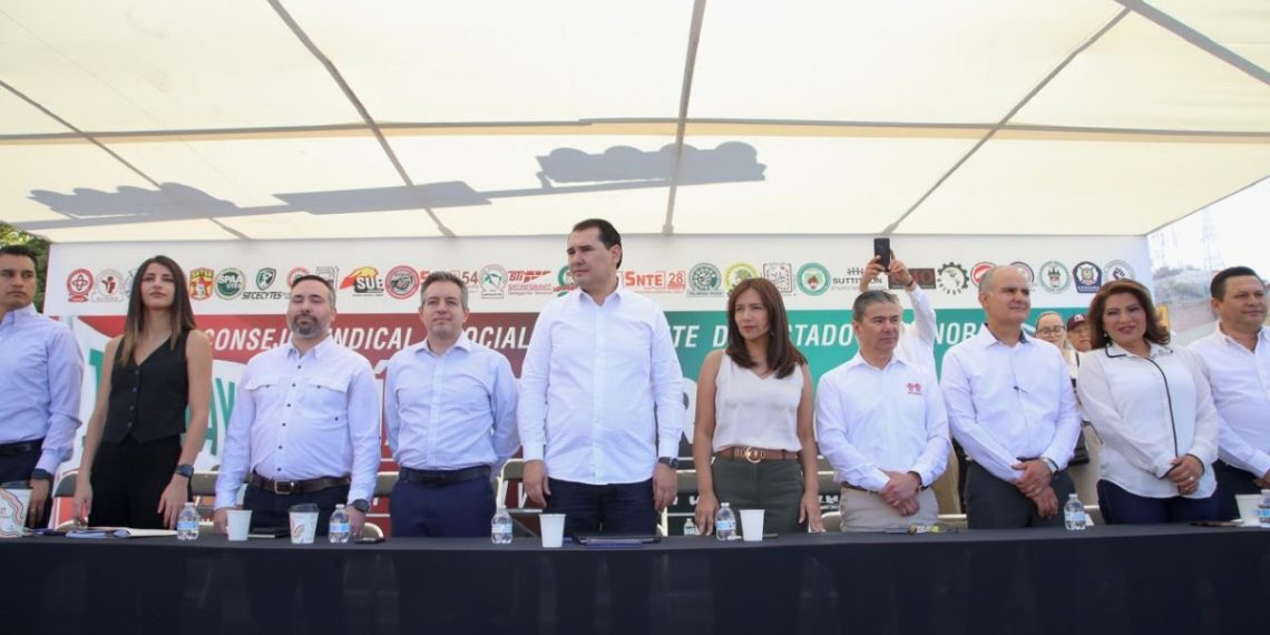 Gobierno de Sonora encabeza desfile por el Día del Trabajo