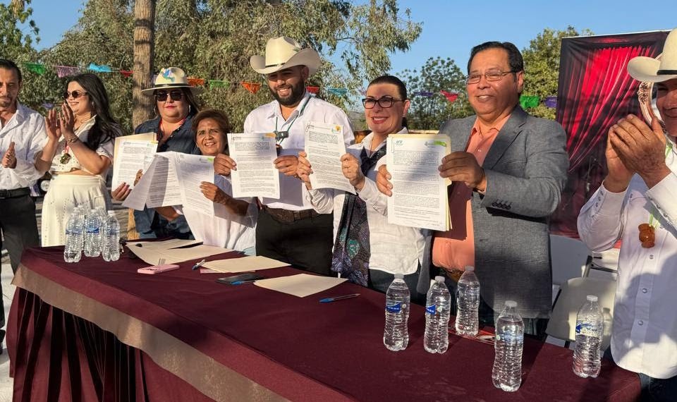 Fortalece Gobierno de Sonora industria del bacanora con apoyo de universidades: UTS