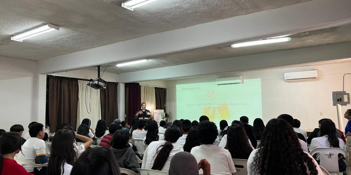 Imparte Gobierno de Sonora pláticas para prevenir adicciones a jóvenes de Etchojoa