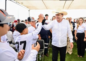 Gobernador Durazo y sector minero entregan Unidad Deportiva para niñas, niños y jóvenes del Río Sonora